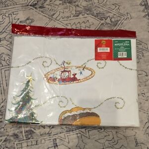 Dr. Seuss Festive Tablecloth - White and Red